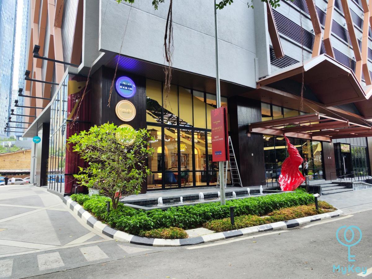 Scarletz Suites By Mykey Kuala Lumpur Exterior photo The hotel's entrance